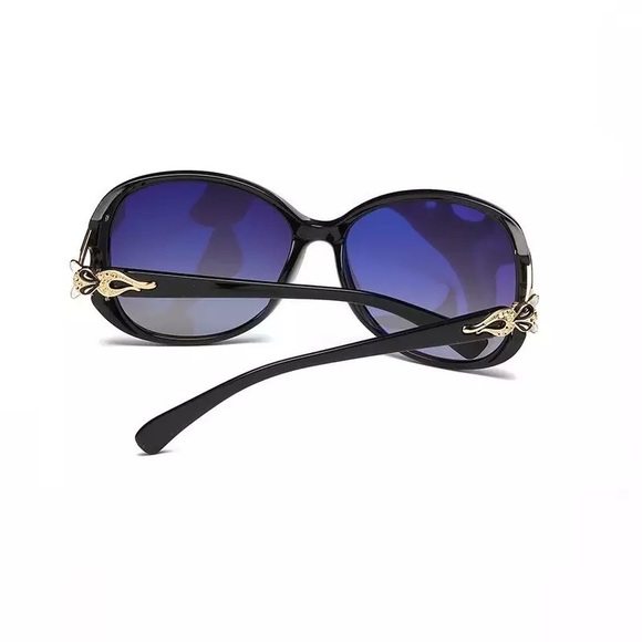 KINGSEVEN Gray Gradient Polarized Butterfly Sunglasses with Gold Crystal Fox - Picture 6 of 16